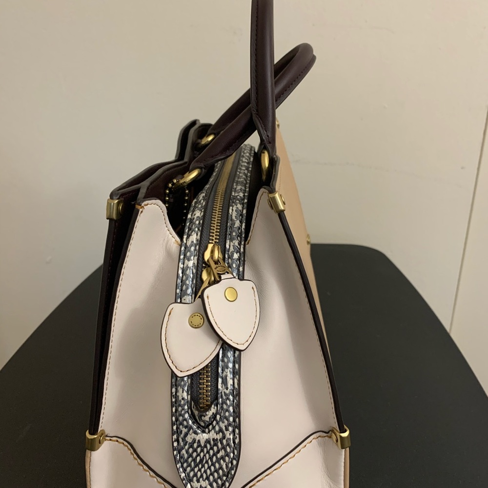 Bag - Picture 2 of 4